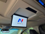 【フリップダウンモニター】大画面モニターで後席でもエンタメをお楽しみいただけます。小さなお子様にも大人気の装備です♪