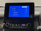 【ナビゲーション】いまや必須装備のナビゲーションを搭載!知らない場所でも目的地までしっかり案内してくれます。オーディオ機能も充実!キャンプや旅行はもちろん通勤や普段のドライブも楽しめます!