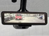 インテイリジェントスマートルームミラーを装備しておりますので、後席の荷物・後席者を気にすることなく、後続車等の確認をすることができます☆