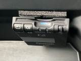 ETCも付いておりますので、高速道路の料金所もノンストップ通過可能ですよ^^是非揃えたい装備ですね!