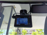 万が一の備えに!車両前方の映像を録画するドライブレコーダーを装備しております。