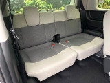 3列目シートはもちろん状態良好☆大人でもゆったりと座って頂けますので、大人数でのお出かけもラクラクです♪ご家族で、気の知れた仲間で、ドライブに行くのが楽しみですね♪