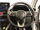 ハンドルは車を運転する上で、ずっと握っている重要なパーツです。手にフィットする物がいいですよね♪