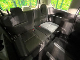 3列目シートはもちろん状態良好☆大人でもゆったりと座って頂けますので、大人数でのお出かけもラクラクです♪ご家族で、気の知れた仲間で、ドライブに行くのが楽しみですね♪