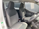 運転席まわりになります。実際に乗って頂き乗り心地をご体験してみてください。