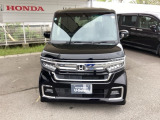 お客様に安全で快適なカーライフをお送りいただくために、中古車にも高いレベルの品質基準を設け、その基準に従って、全ての中古車について納車前整備を実施しています。