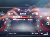 LDW(車線逸脱警報)とLDP(車線逸脱防止支援)が装備されておりドライバーが意図せずに白線を跨ぐと注意を促してくれます♪