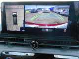 バックモニター付きですから、駐車が不慣れな方でも車庫入れが楽々スムーズ♪お買い物やお出かけ時に活躍間違い無し。使い慣れると手放せない装備になりますよ。