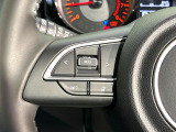 【ステアリングスイッチ】運転中、前方から目線をそらすことなく、オーディオ等の操作が可能な便利機能!安心&快適なドライブを演出してくれます♪