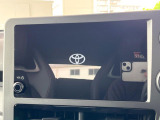 【メーカー純正ナビ】インテリアに溶け込むスタイリッシュな「専用設計」メーカーナビを装備♪視認性や操作性など基本性能にも優れ、より上質なカーライフをお楽しみいただけます。