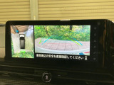 【アラウンドビューモニター】専用のカメラにより、上から見下ろしたような視点で360度クルマの周囲を確認することができます☆死角部分も確認しやすく、狭い場所での切り返しや駐車もスムーズに行えます。
