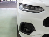 LEDヘッドライトは、点灯の瞬間から光量を発揮し、突然暗くなるトンネルなどでの安定感を高めます。