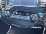 車内を快適に保つオートエアコンです