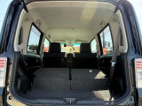 広々としたラゲッジスペース。荷物の積み下ろしもスムーズに行えます。