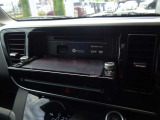 ブルートゥース・AM/FM・TV・CD・DVD再生などの機能付!