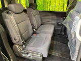 後部座席も気になるようなキズ・汚れやへたり等、大きなダメージはなく、良好な状態です。