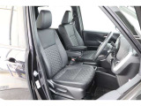 ■車内クリーニング■専門スタッフが見えないところまで徹底洗浄!車内のニオイもリフレッシュ!目に見えないところまで美しくがモットーです。だから、当店の中古車は内装にも自信があります!