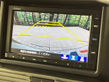【バックカメラ】駐車時に後方がリアルタイム映像で確認できます。大型商業施設や立体駐車場での駐車時や、夜間のバック時に大活躍!運転スキルに関わらず、今や必須となった装備のひとつです!