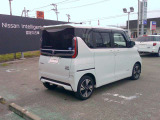 当社は全車、無料の「ワイド保証」付き。さらにプラス1年、2年の保証延長をご希望される方には有料で用意してます。全国2000以上の日産サービス工場がご愛車をサポートしてくれます。安心