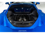 3.0L V6-120&deg;ツインターボエンジン+モーターによりシステム合計830PSを発揮します。