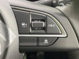 【レーダークルーズコントロール】高速道路での長距離走行が楽に!!自動で速度を保つクルーズコントロールが、衝突軽減システムと連携し、前方の車両を感知して車間を保つように速度調節してくれます!!