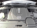 2.5ガソリンエンジンをベースにモーターとバッテリーを組み合わせたプラグインハイブリッド(PHEV)仕様