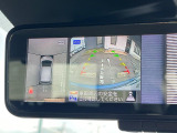 【アラウンドビューモニター】専用のカメラにより、上から見下ろしたような視点で360度クルマの周囲を確認することができます☆死角部分も確認しやすく、狭い場所での切り返しや駐車もスムーズに行えます。