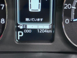 たとえばダイハツのお店にある、たくさんのスマアシ搭載車は、正常に作動する事をしっかり確認します。