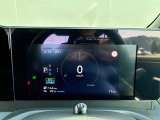 メーター内のカラーディスプレイには運転をサポートするさまざまな情報を表示します☆