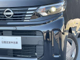 最新式はLEDヘッドランプですね。瞬時に明るい光が夜間の運転をグッと楽にしてくれますよ。