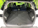 普段のお買い物や通勤、送迎等に十分な荷室スペースを確保しております。セカンドシートを倒すと、大きな荷物の積載も可能です♪