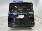 車内は家族みんなでゆったり乗れて驚くほど使いやすいです。