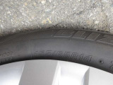 タイヤサイズは、155/65R14です。