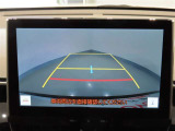 バックモニター付きです。