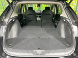 【パワーバックドア】スマートキーや運転席のボタンを押すだけでリアゲートが自動で開閉します!荷物を持っている時や、高い位置にあるバックドアを閉める際に便利な機能です♪