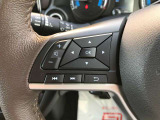 【ステアリングスイッチ】ステアリングを握ったままオーディオ等がコントロール出来ますので、利便性だけでなく事故防止にも繋がります。