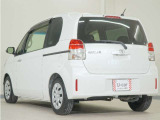 運転席のスペースはゆったりしていて、視界も広く確保されているので普段の運転からロングドライブまで快適です。