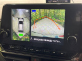 【アラウンドビューモニター】専用のカメラにより、上から見下ろしたような視点で360度クルマの周囲を確認することができます☆死角部分も確認しやすく、狭い場所での切り返しや駐車もスムーズに行えます。