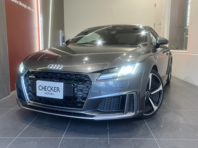 TTクーペ 45 TFSI クワトロ Sラインパッケージ 4WD 
