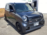 自社整備工場で点検整備をおこなってからお渡ししています。車検が残っている場合は『12ヶ月点検整備』を、車検整備付きの場合は『車検整備』をおこないます。整備費用は車両本体価格に含まれています。