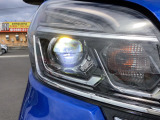 LEDヘッドライトが安全な夜間走行をサポートしてくれます♪照射範囲が広くなるので前方視界が全体的に明るくなり、夜間走行をしっかりアシスト♪