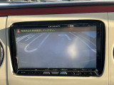 バックモニターで車庫入れや縦列駐車もらくらく、高感度カラーカメラですので僅かな光でもくっきりと見え、夜でも安心して駐車出来ます。