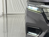 ★LEDヘッドライト搭載★ 白っぽく光る明るく省電力なLEDライト!先進的な白い輝きでフロントフェースを引き締めます☆