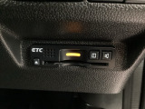 ETCが付いてます。ETC搭載車しか通過できないスマートICが利用できるようになりますよ!現在スマートICの設置箇所も増えてきているので、高速道路利用の幅が広がりますね☆