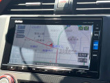 【純正ナビ】人気の純正ナビを装備。オーディオ機能も充実しており、Bluetooth接続すればお持ちのスマホやMP3プレイヤーの音楽を再生可能!毎日の運転がさらに楽しくなります!!