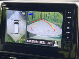 【アラウンドビューモニター】専用のカメラにより、上から見下ろしたような視点で360度クルマの周囲を確認することができます☆死角部分も確認しやすく、狭い場所での切り返しや駐車もスムーズに行えます。