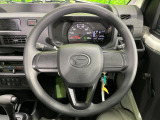 ステアリングも使用感が少なく、きれいな状態となっております♪