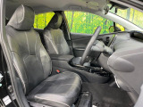 運転席シート廻りは使用感も少なく、良好な状態となっています。前オーナー様が丁寧に使っていたことがよくわかりますね。