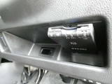 ここに ETC付いております。高速道路の料金所もスイスイ♪ ETCカードの申し込みは日産カードがおすすめ!!!「安心」「おトク」「便利」で皆さまのカーライフをサポートする特典満載のカードです。