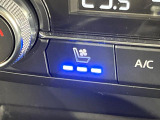 【シートベンチレーション】夏場は涼しい風でお尻や背中の熱やムレを防ぎ、冬はエアコンよりも早く温まってポカポカに!季節を問わず快適に過ごせます。